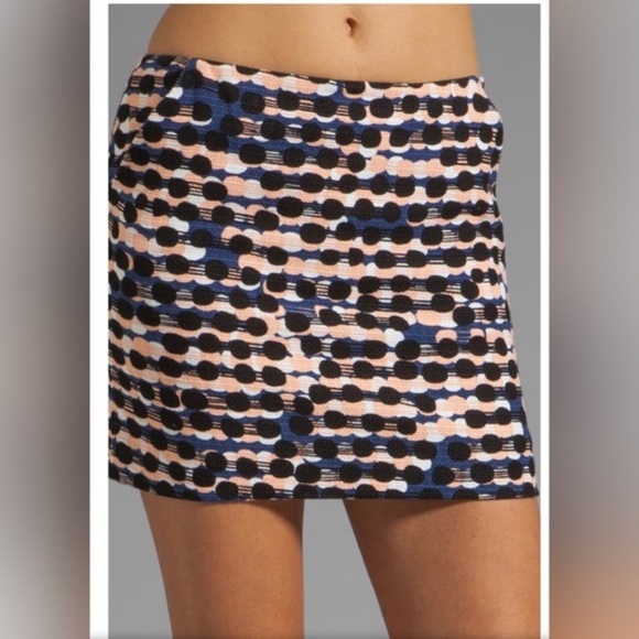 DVF Nellie, Abstract Print Mini Skirt size 4 - Picture 1 of 4